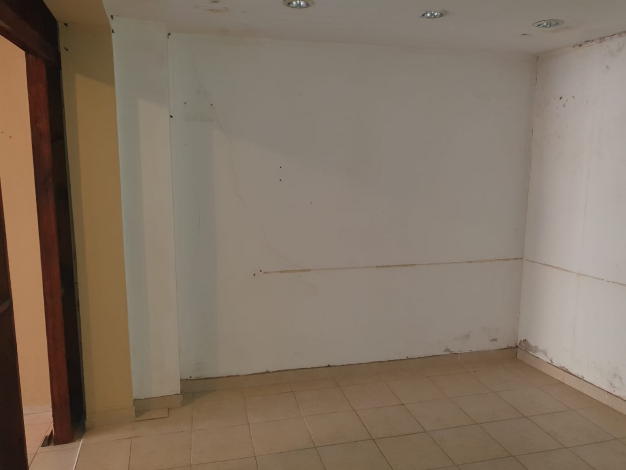 EN VENTA LOCAL PARA OFICINAS ZONA CENTRO CIVICO RETASADO !!!!