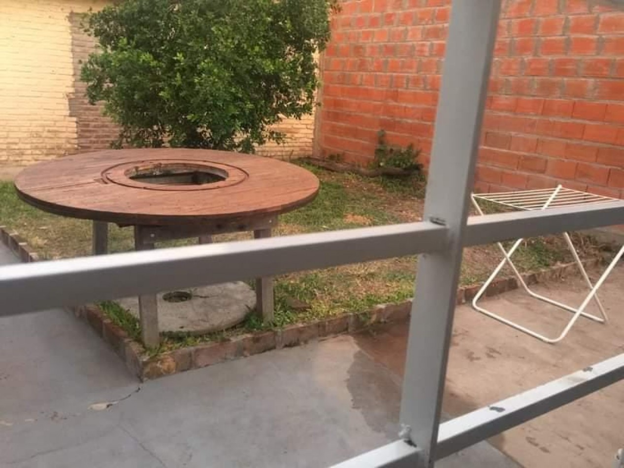 CASA CON ESTILO PARTICULAR DE 1 DORMITORIO RECICLADA A NUEVA 