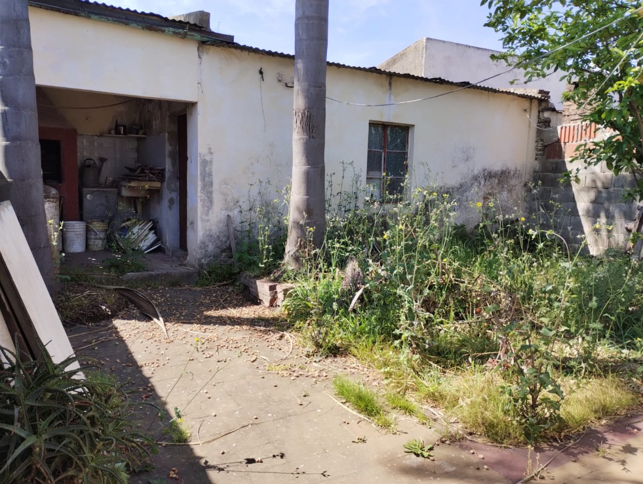 OPORTUNIDAD DE COMPRA , ESTA CASA DE DOS DORMITORIOS  ES PARA VOS !!!!!!