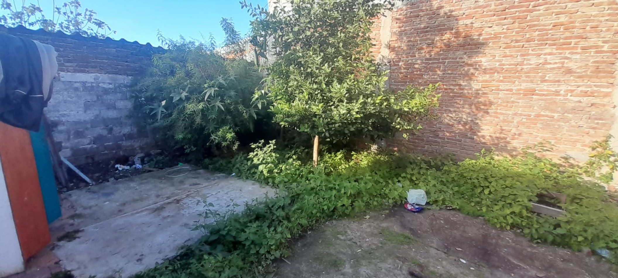Venta propiedad a reciclar de dos dormitorios en buena ubicacion 