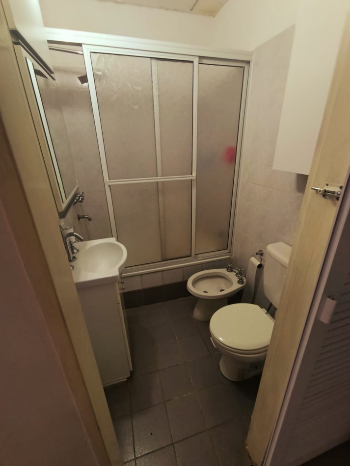 Se alquila duplex en calle Alfredo Palacios , 3 dormitorios 2 baños 