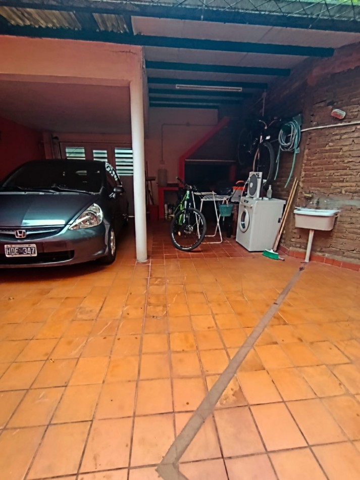 Se alquila duplex en calle Alfredo Palacios , 3 dormitorios 2 baños 