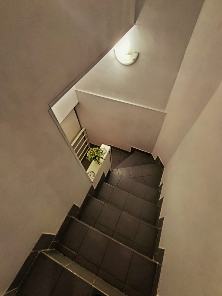 Se alquila duplex en calle Alfredo Palacios , 3 dormitorios 2 baños 