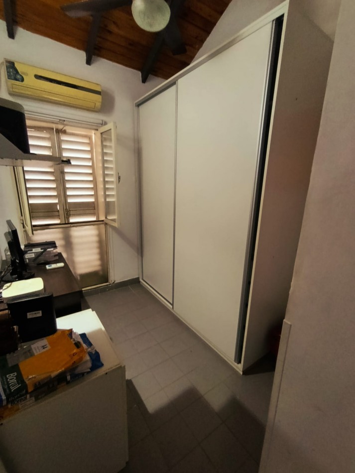 Se alquila duplex en calle Alfredo Palacios , 3 dormitorios 2 baños 