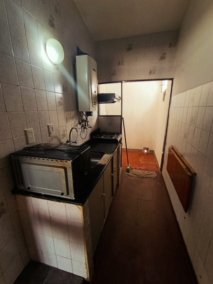 Se alquila departamento 2 dormitorios planta alta excelente estado 