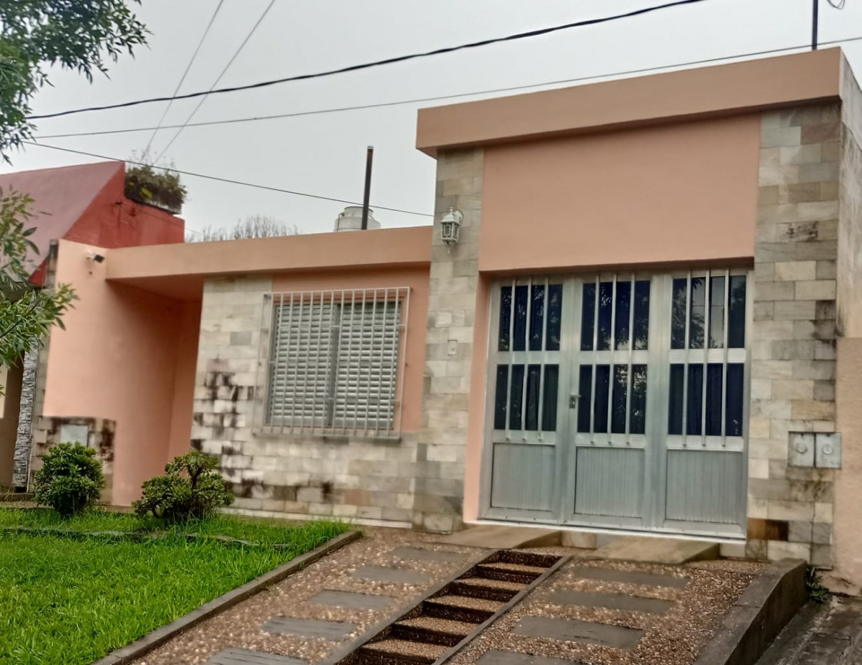 En venta casa de 3 dormitorios APTA CREDITO HIPOTECARIO 