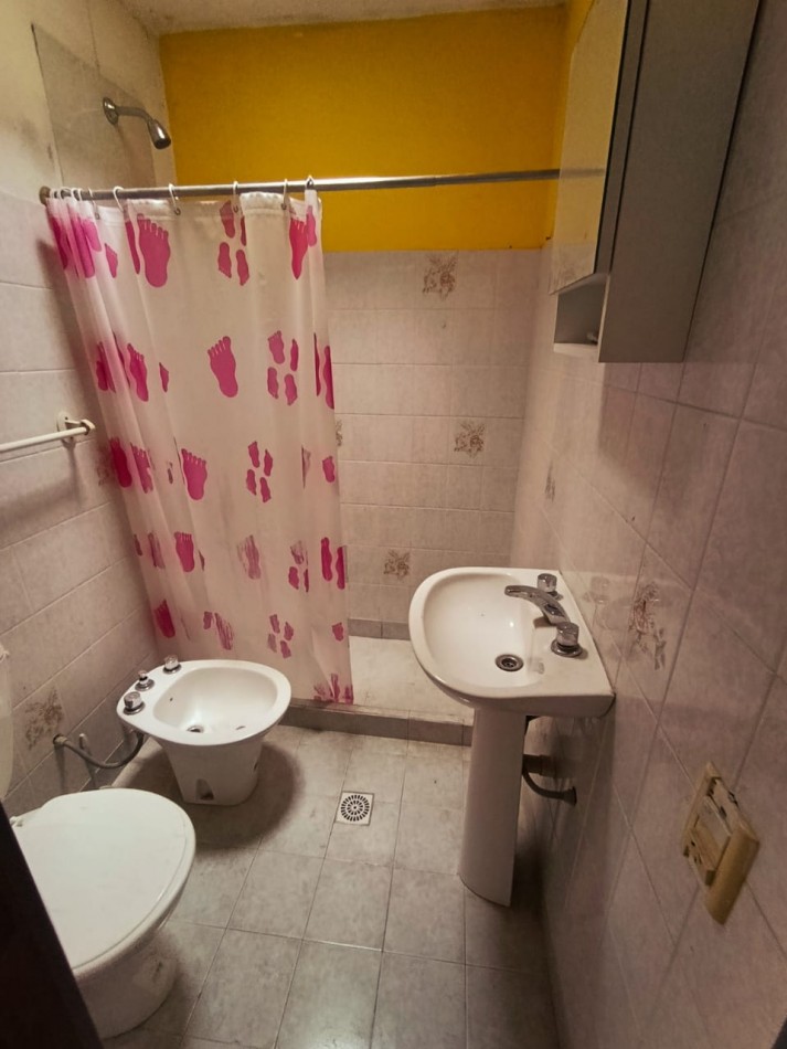 Se alquila duplex excelente ubicacion 