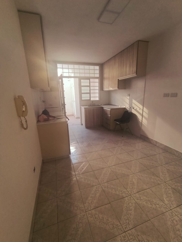 En venta hermoso semipiso zona centro 