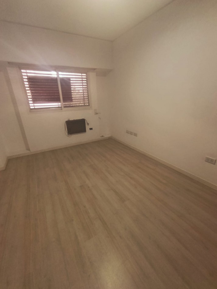 En venta hermoso semipiso zona centro 