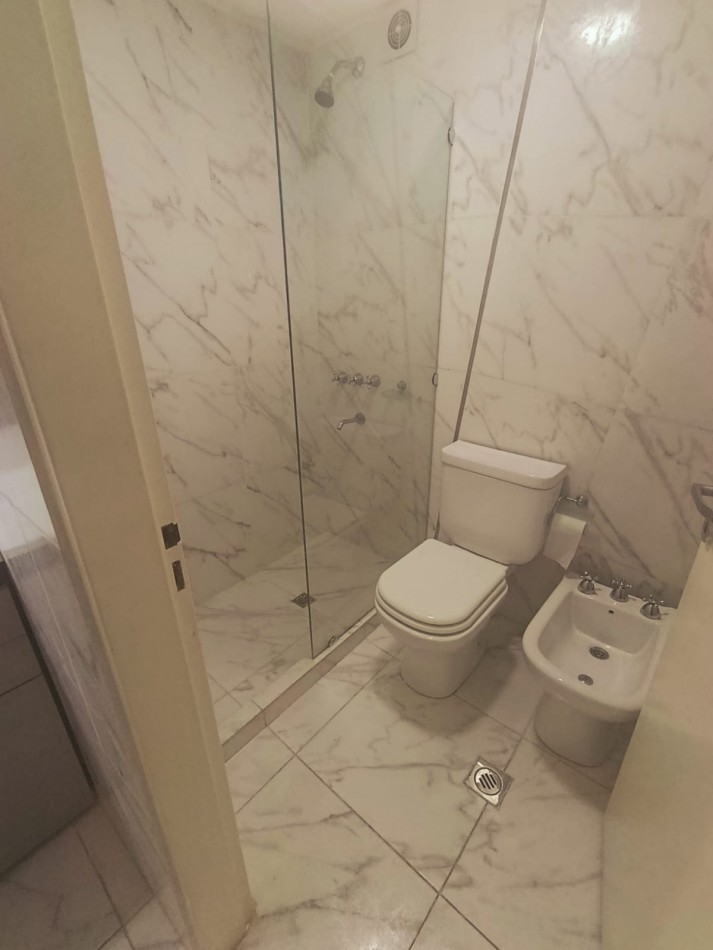 En venta hermoso semipiso zona centro 