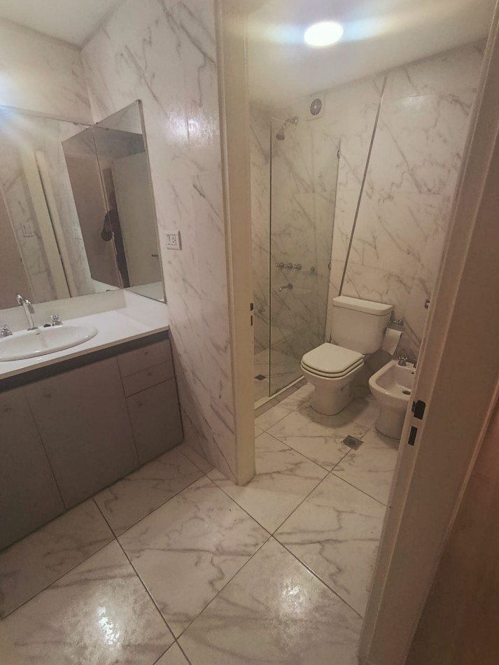 En venta hermoso semipiso zona centro 