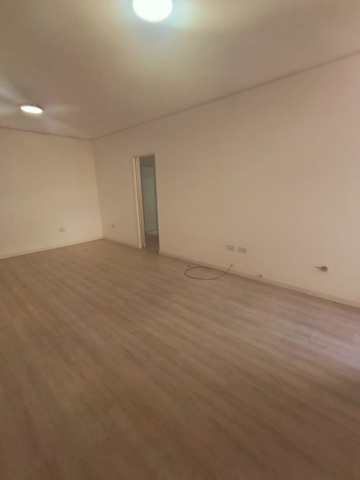En venta hermoso semipiso zona centro 