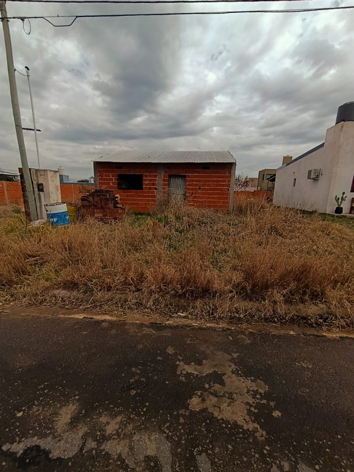 En venta casa a terminar en barrio Solvencia ,San Benito