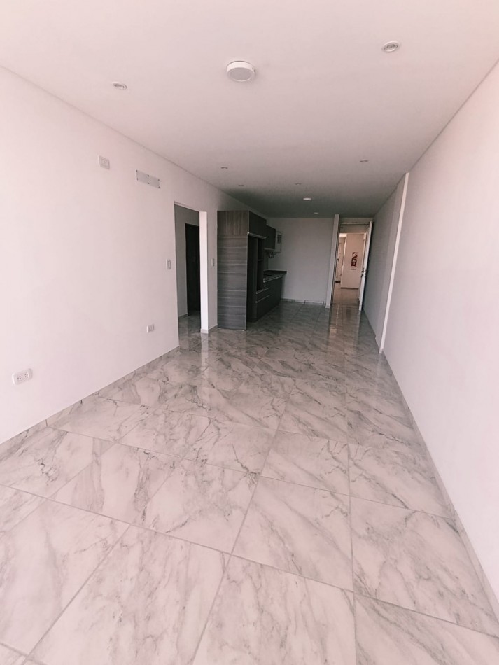 Semipiso  a estrenar al frente de  2 dormitorios.