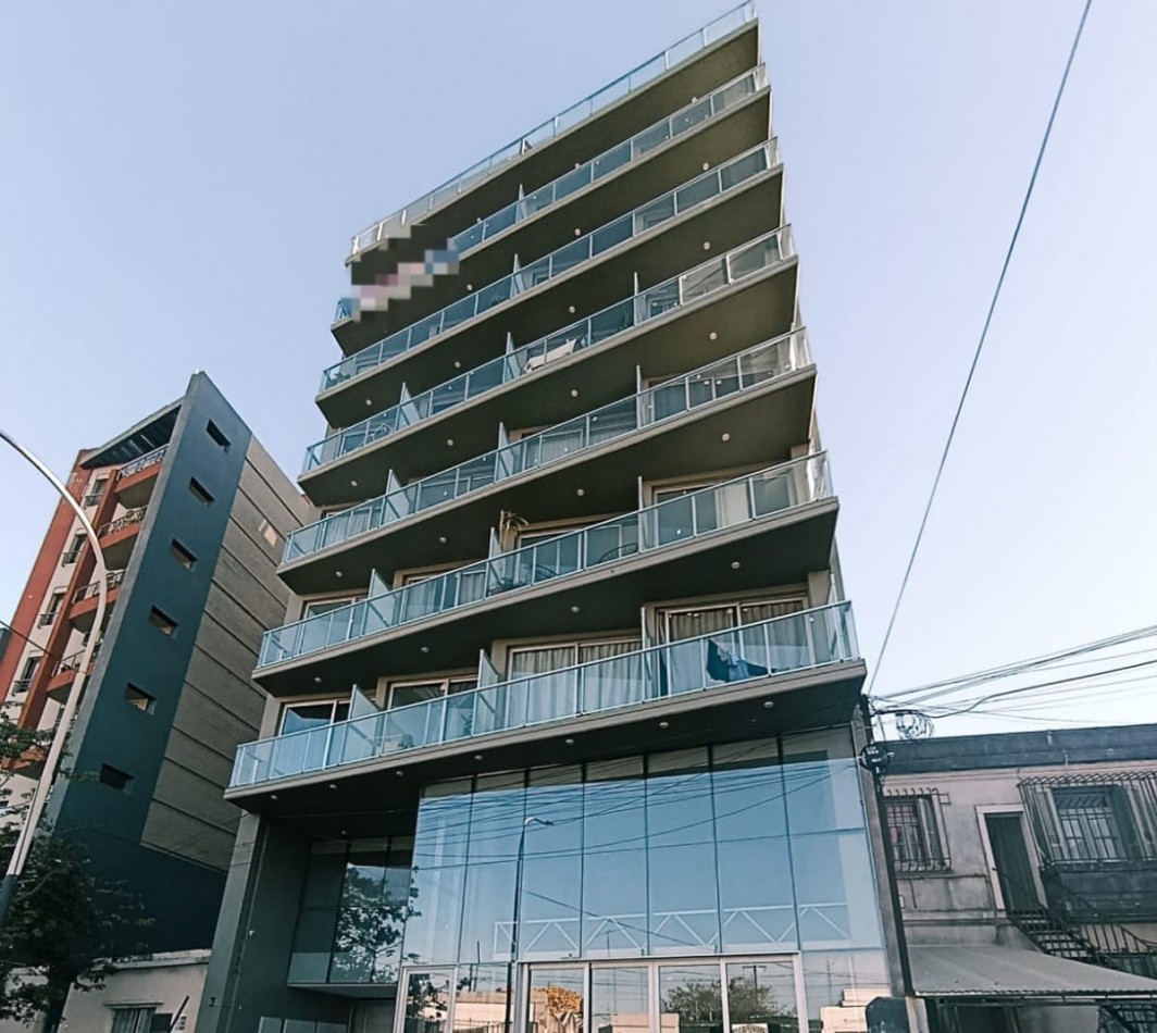 Semipiso  a estrenar al frente de  2 dormitorios.