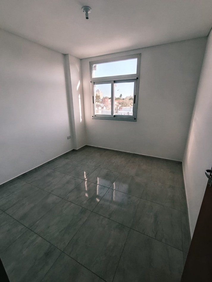 Departamento a estrenar primer piso.