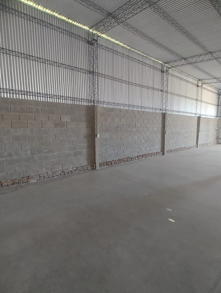 En venta 2 galpones nuevos. 