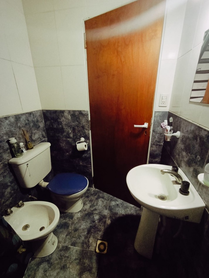 Venta Muy lindo duplex Barrio Solvencia San Benito.