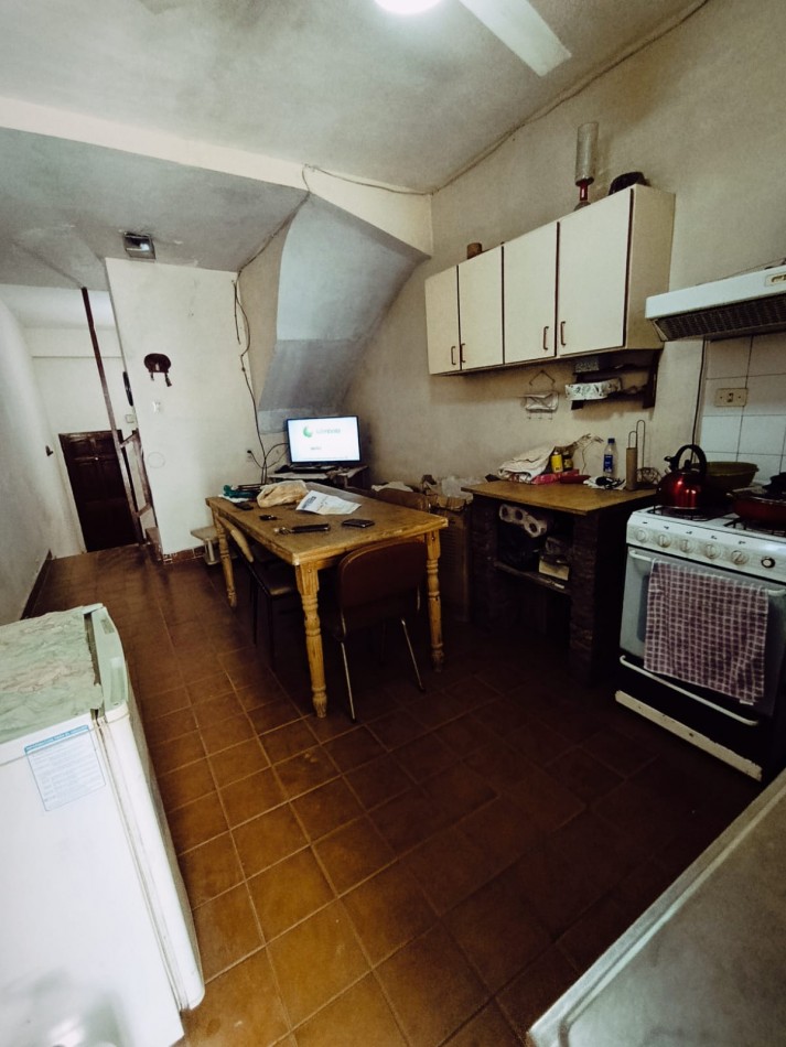 Duplex Amplio a metros de Av. Ramirez. EN VENTA