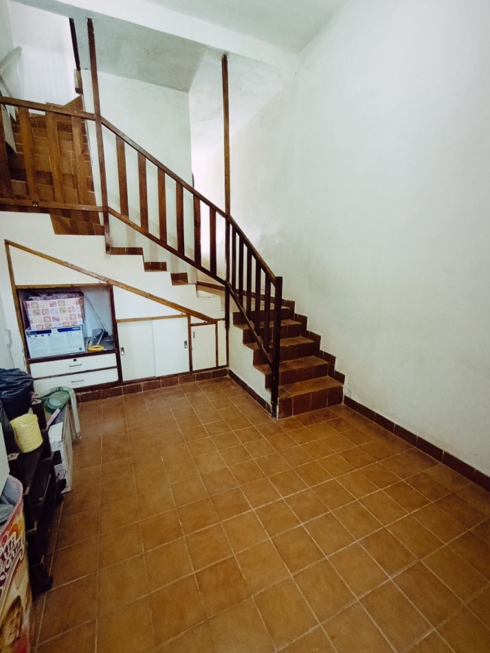 Duplex Amplio a metros de Av. Ramirez. EN VENTA
