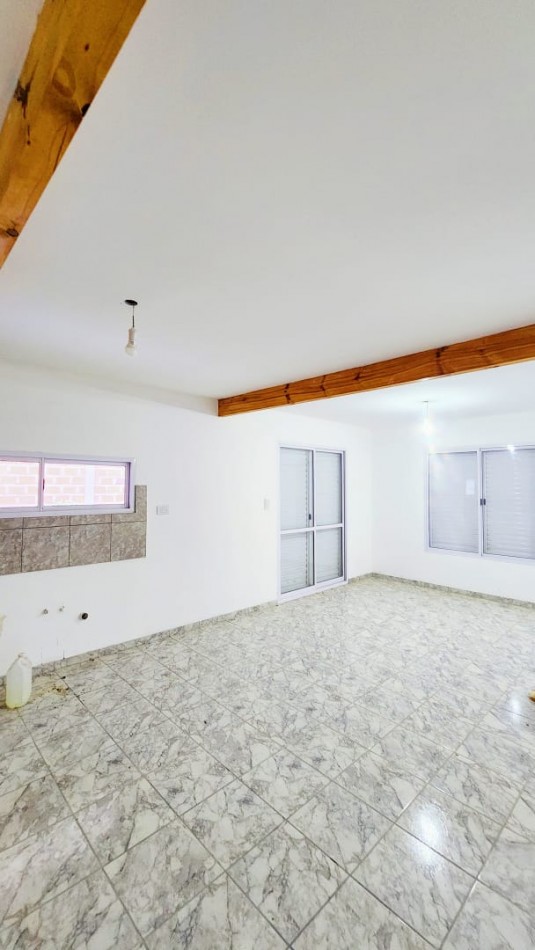 VENTA  CASA UNICA  ESTRENAR EN COLONIA AVELLANEDA