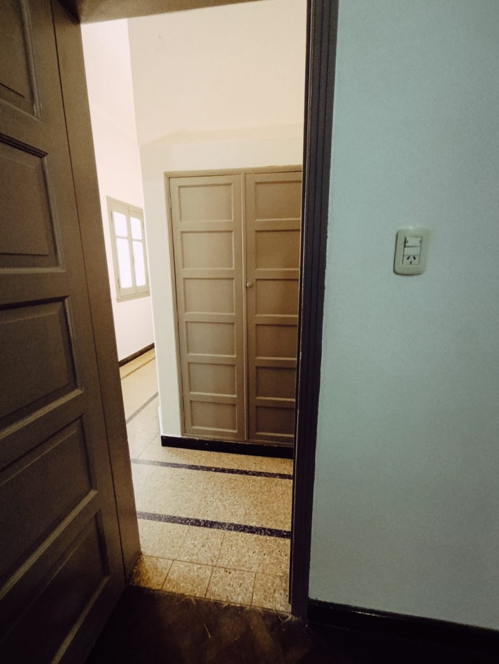 Casa en alquiler ideal oficinas o consultorios consultar por vivienda familiar 