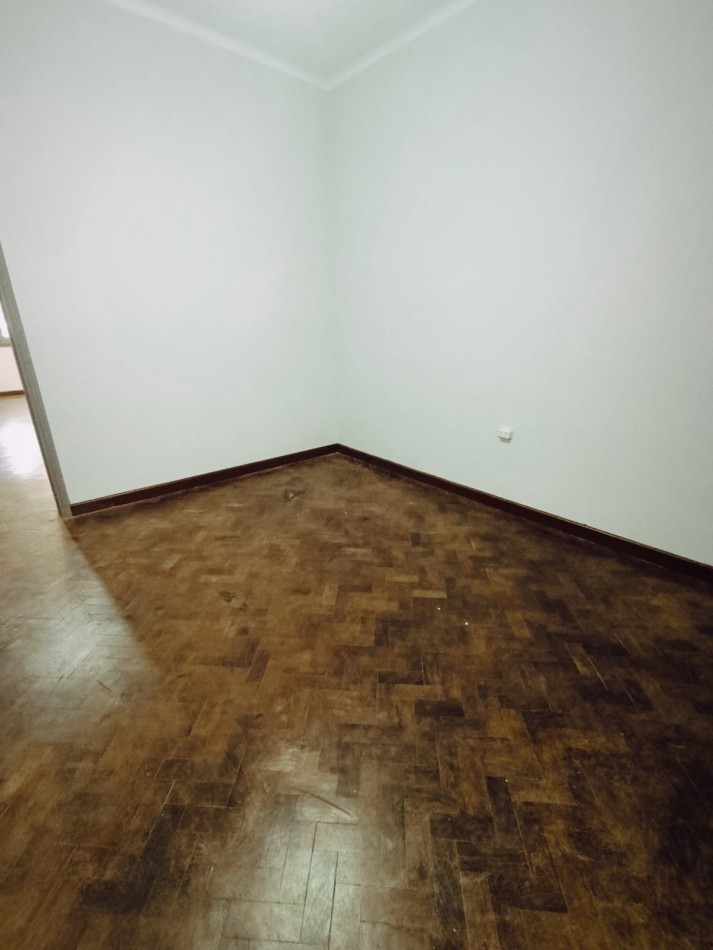 Casa en alquiler ideal oficinas o consultorios consultar por vivienda familiar 
