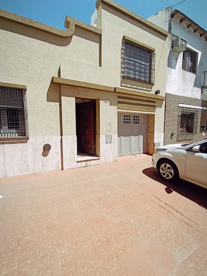 Casa en alquiler ideal oficinas o consultorios consultar por vivienda familiar 