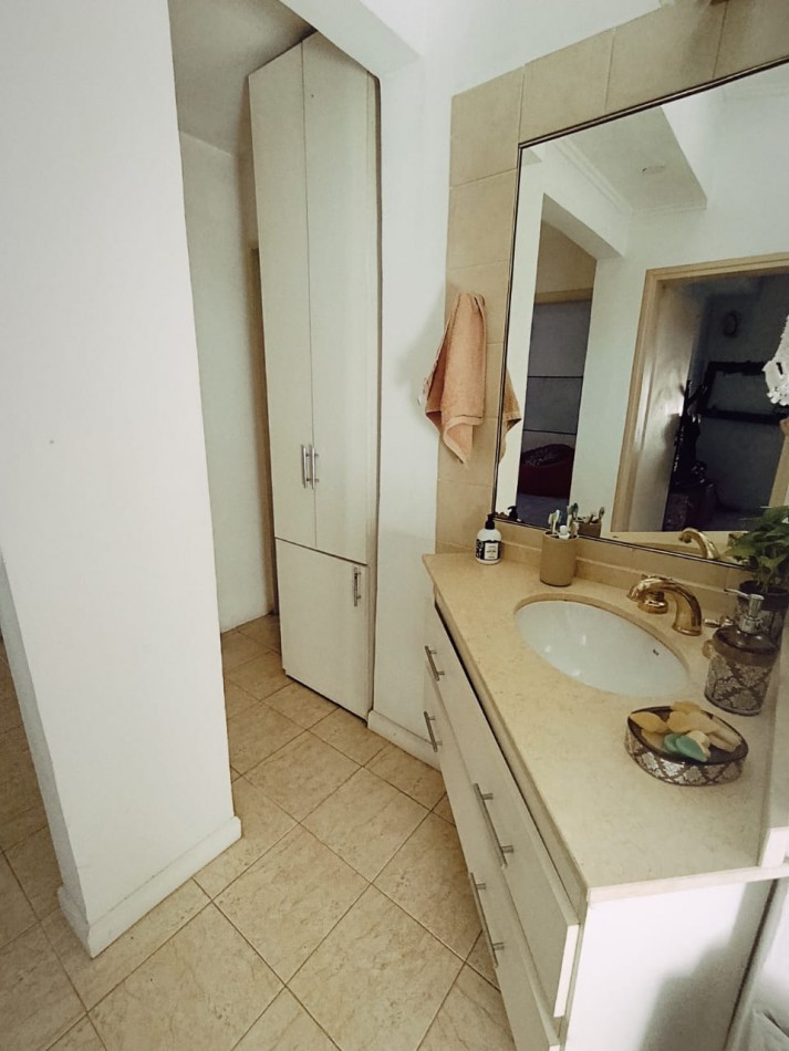  Casa en esquina con pileta y quincho - Zona Escuela de Policia, Parana 