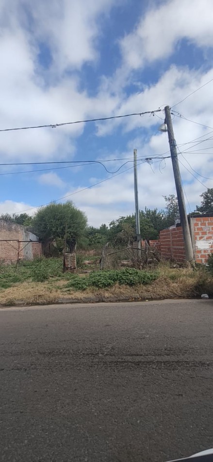 Terreno  en Venta a mts de Avenidas principales.