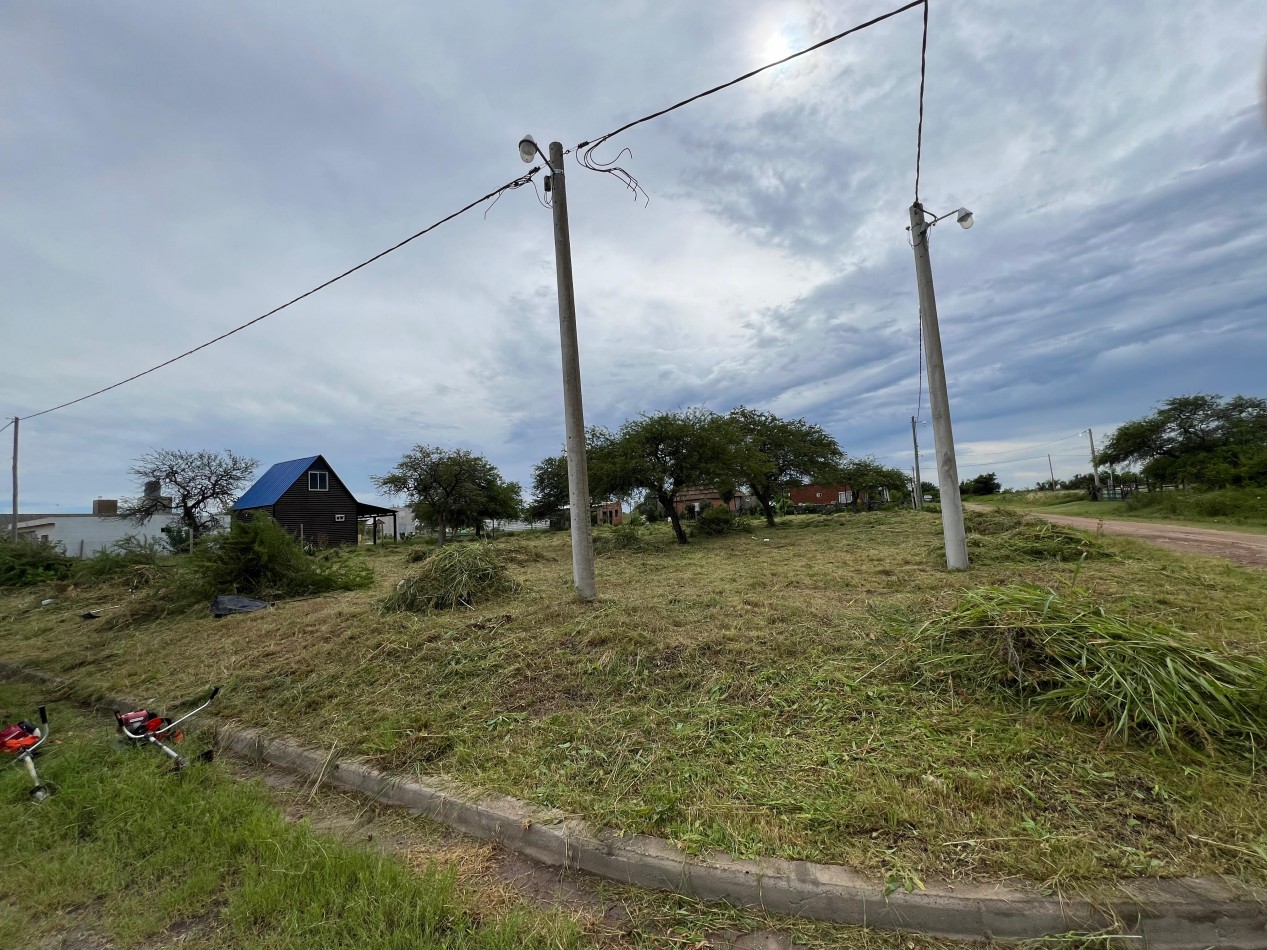 En venta terreno en esquina de gran dimension en Colonia Nueva - Villa Urquiza