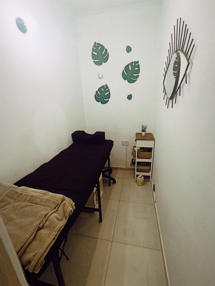 Oportunidad comercial en esquina - Salon de eventos + peluqueria