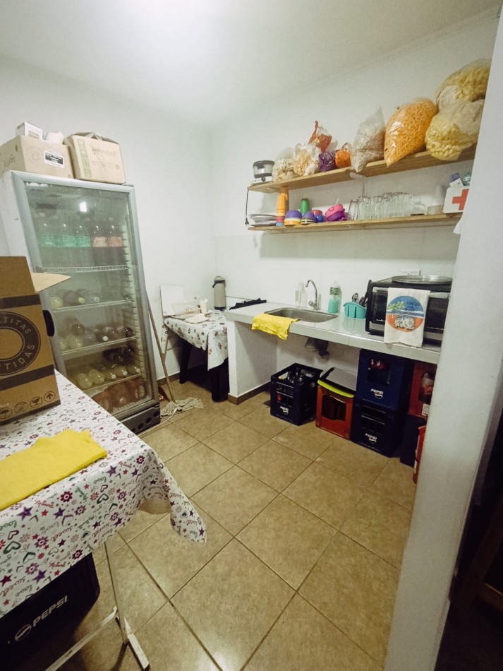 Oportunidad comercial en esquina - Salon de eventos + peluqueria