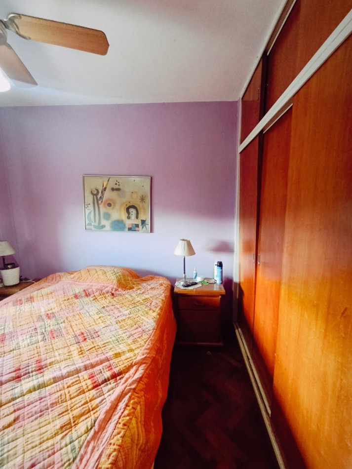 Se alquila departamento 2 dormitorios con cochera zona centro a 1 cuadra de peatonal