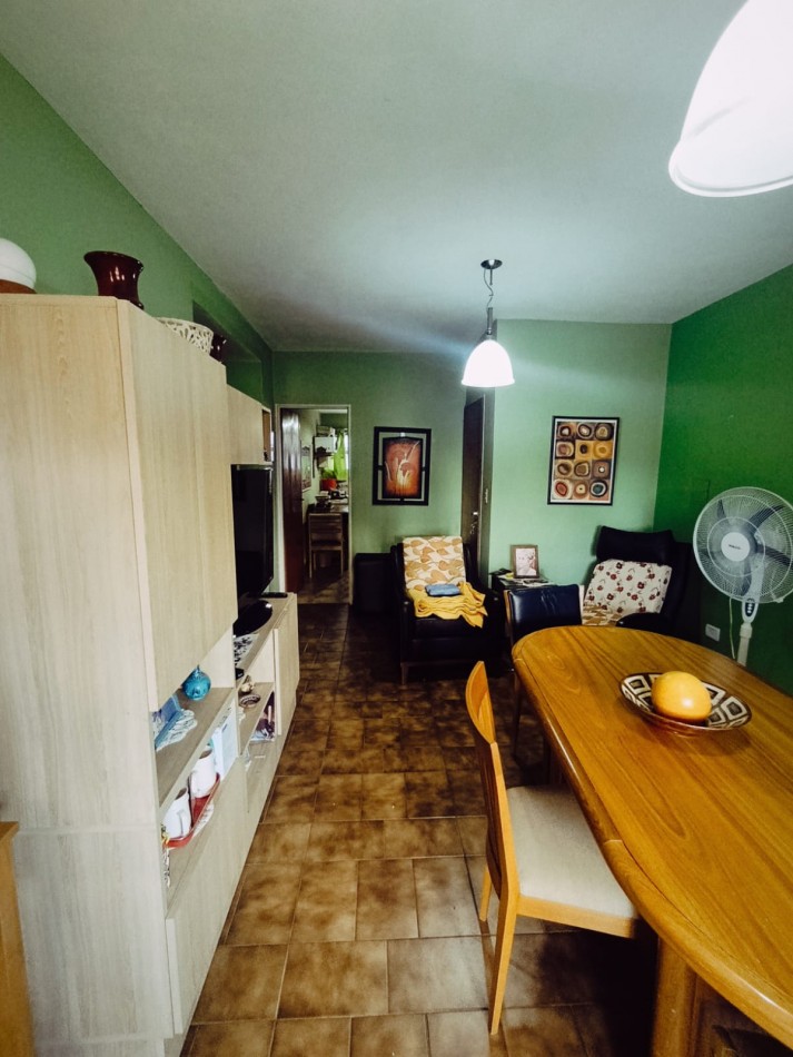 Se alquila departamento 2 dormitorios con cochera zona centro a 1 cuadra de peatonal