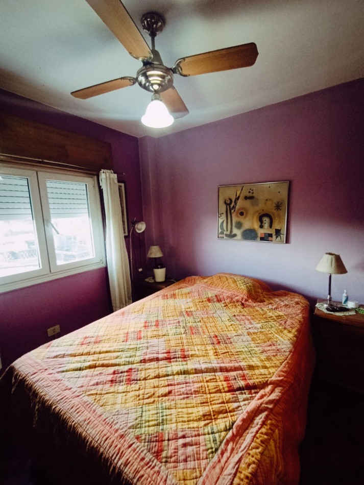 Se alquila departamento 2 dormitorios con cochera zona centro a 1 cuadra de peatonal