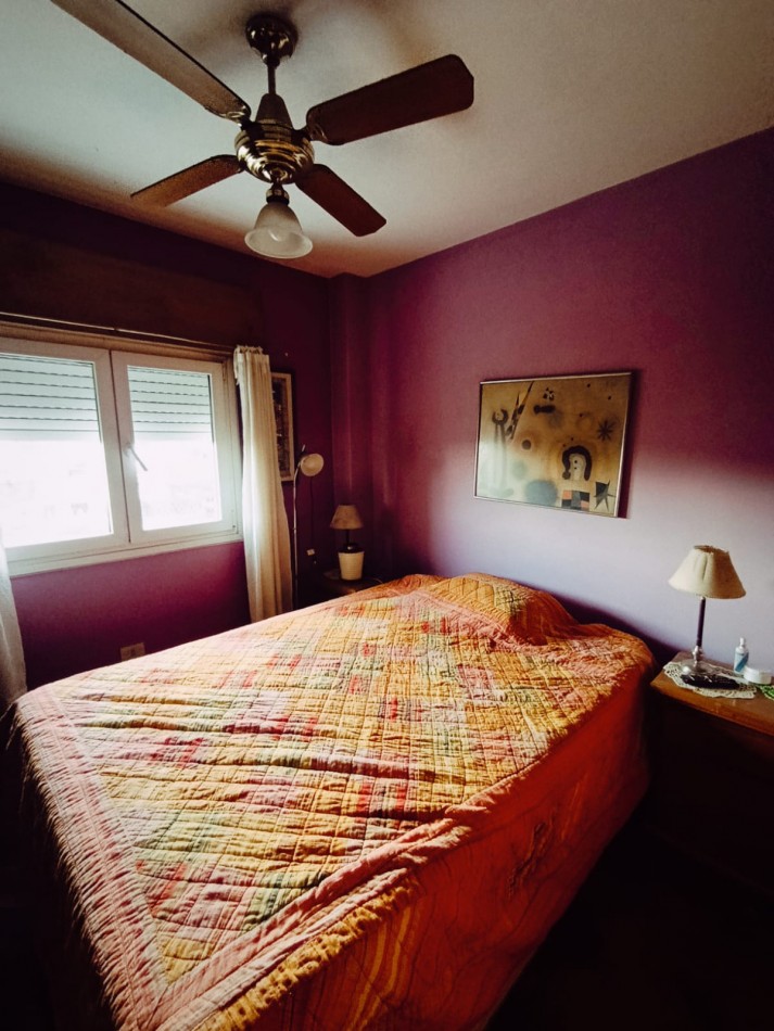 Se alquila departamento 2 dormitorios con cochera zona centro a 1 cuadra de peatonal