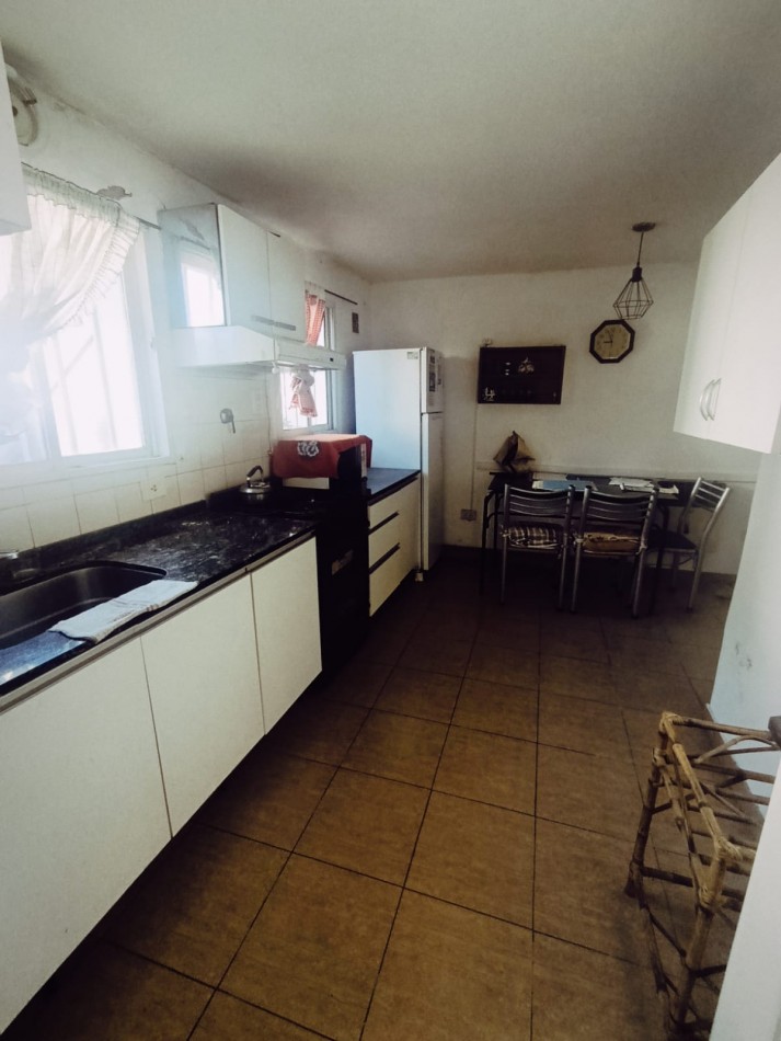 En venta hermosa propiedad en 3 modulos Casa mas departamento mas galpon excelente ubicacion  