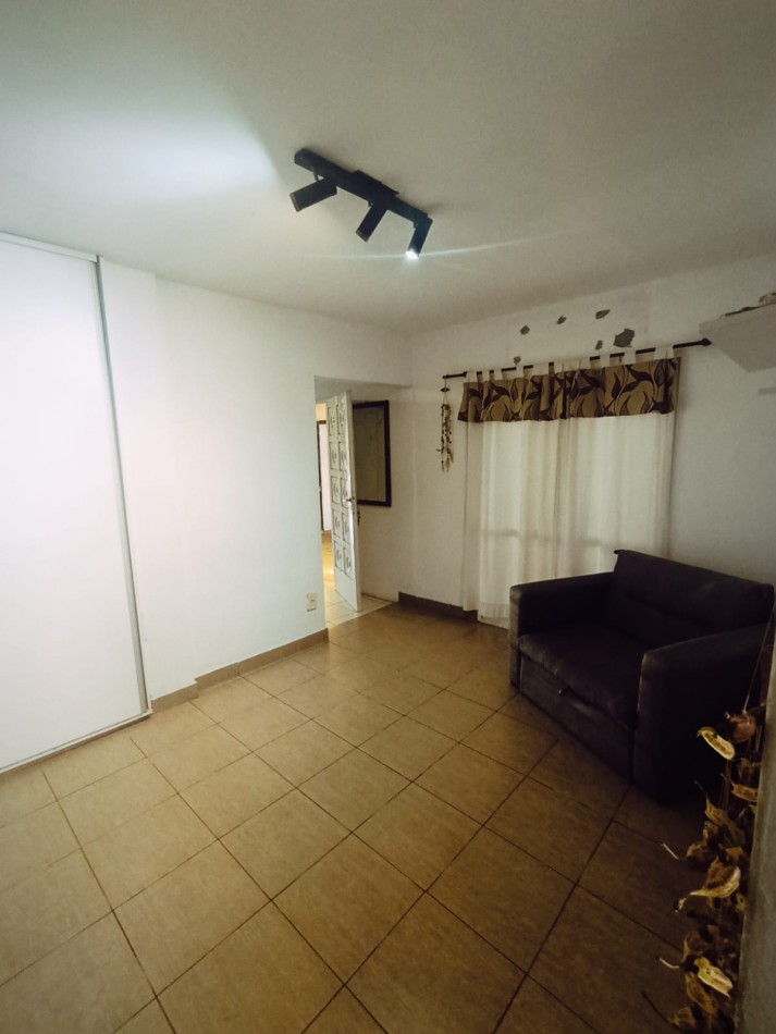 En venta hermosa propiedad en 3 modulos Casa mas departamento mas galpon excelente ubicacion  