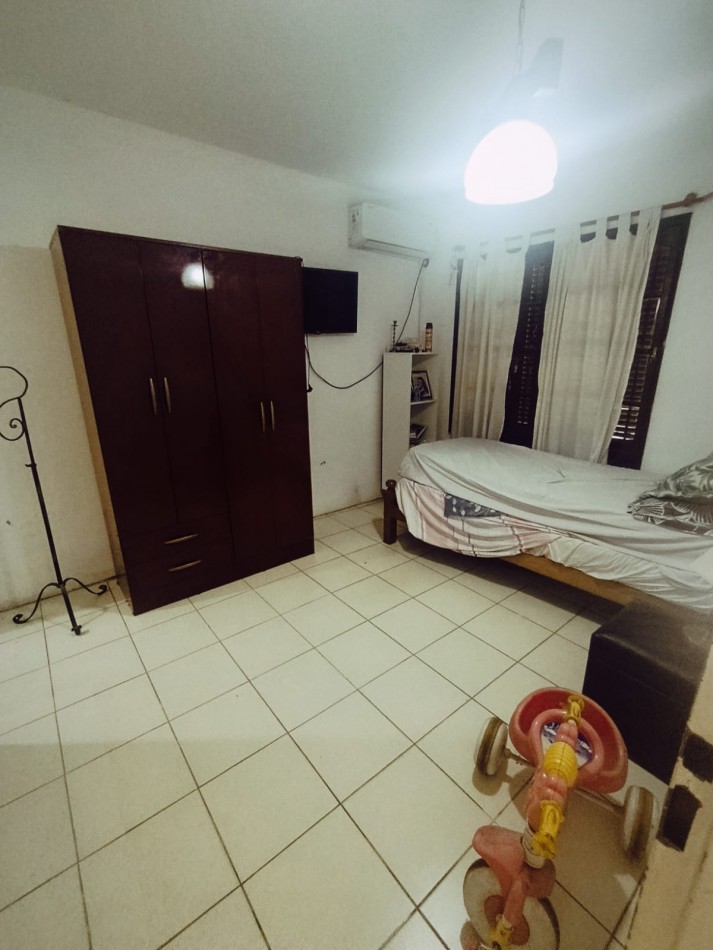 En venta hermosa propiedad en 3 modulos Casa mas departamento mas galpon excelente ubicacion  