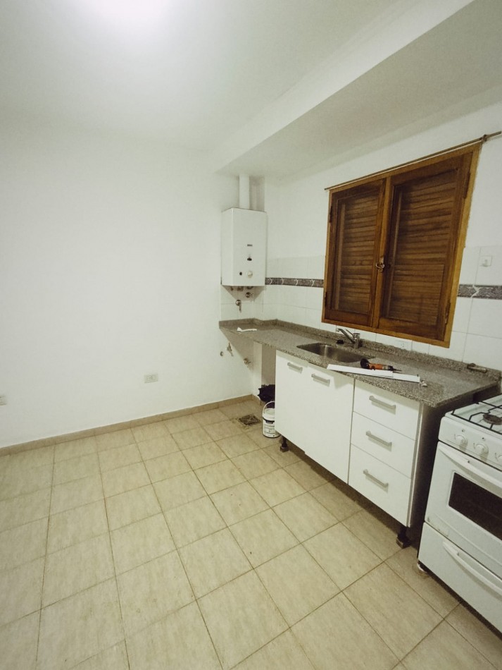 En alquiler departamento 1 dormitorio con cochera 