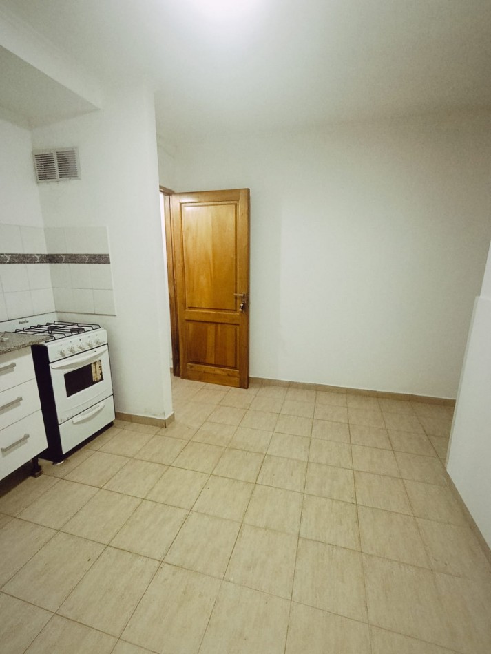 En alquiler departamento 1 dormitorio con cochera 