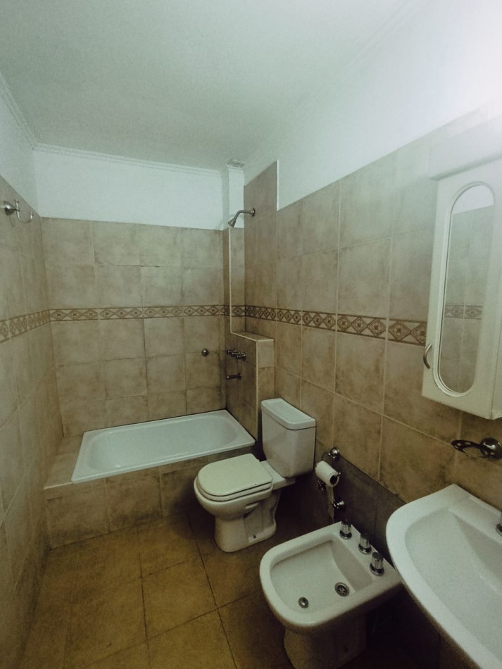 En alquiler departamento 1 dormitorio con cochera 