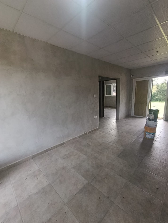 Se alquila casa a estrenar  2 dormitorios con fondo zona Toma Nueva calle Bigua 3496
