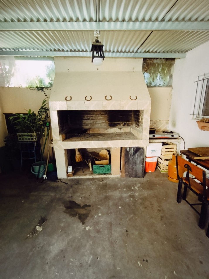 En venta hermosa casa 2 dormitorios EXCELENTE INVERSION