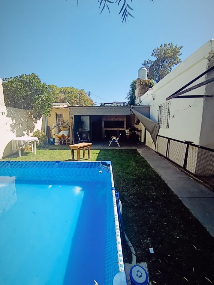 En venta hermosa casa 2 dormitorios EXCELENTE INVERSION