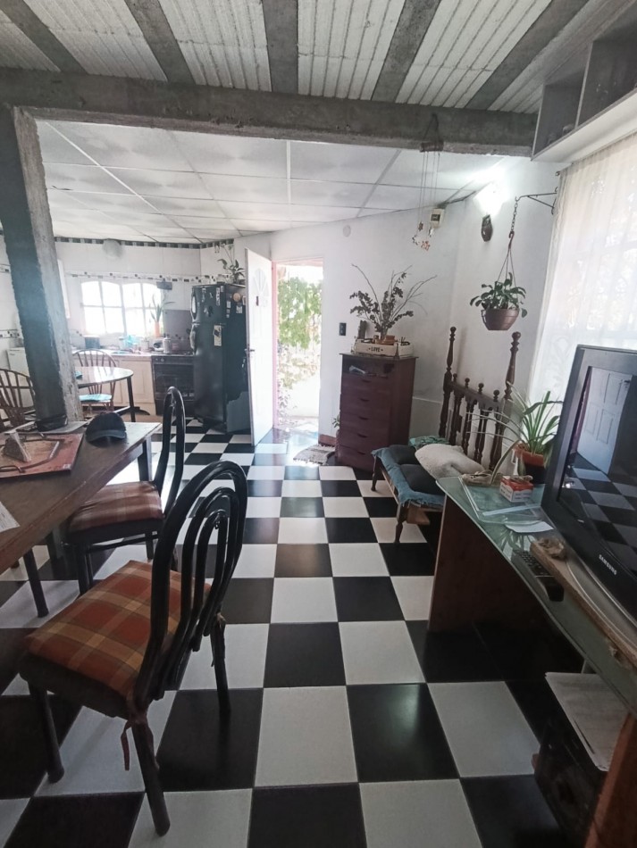 En venta hermosa propiedad en esquina desarrollada en dos plantas 