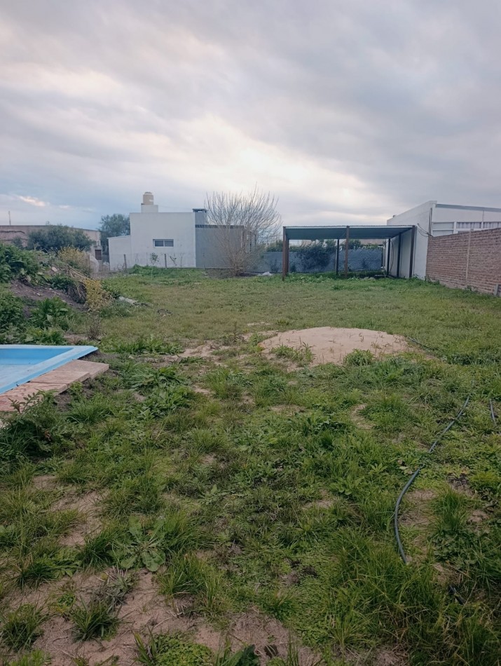 En venta terreno con quincho a terminar y pileta Oportunidad se viene el veranito