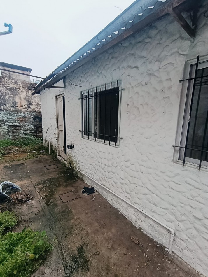 En venta oportunidad de inversion a refaccionar ideal rentas 