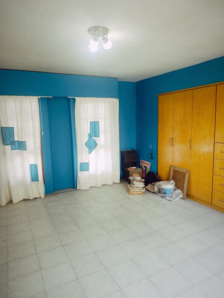 En venta hermosa casa zona Saenz Peña primer nivel 